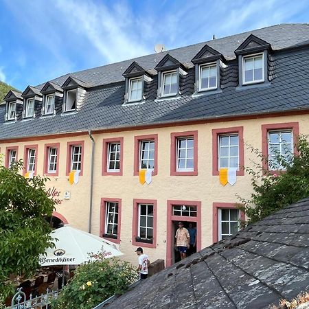 Altes Pfarrhaus Hotel Auw an der Kyll Exterior foto